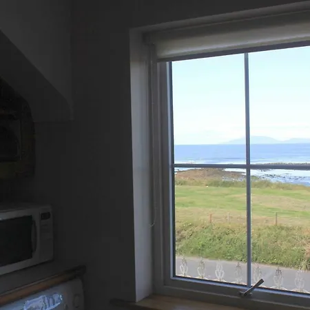 Sea House *